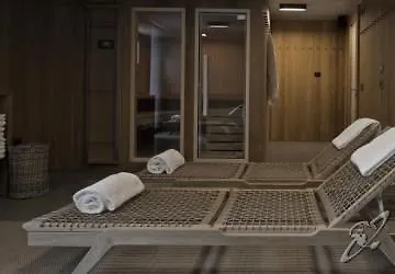 Отель Eden 4*